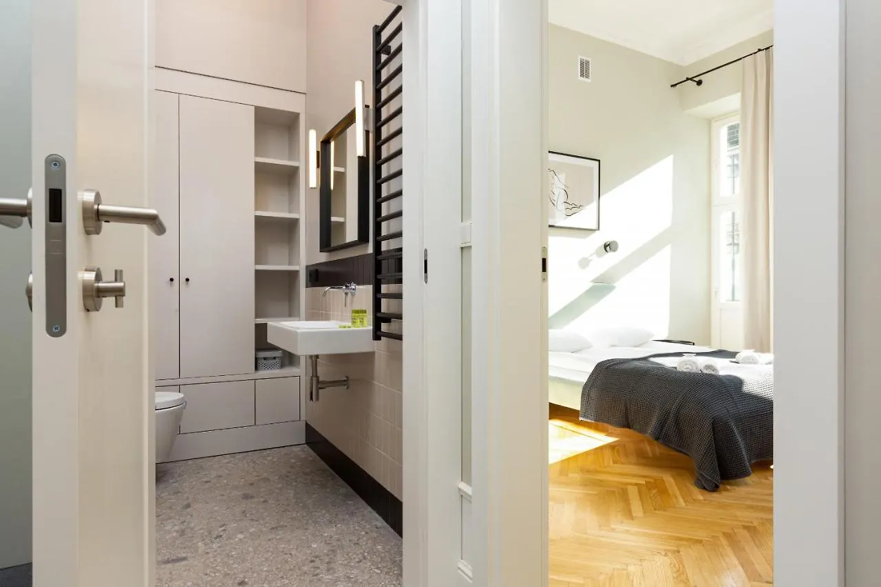 Apartment Warsaw Boduena By Renters Prestige