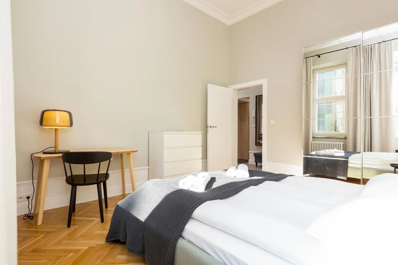 Apartment Warsaw Boduena By Renters Prestige Polska